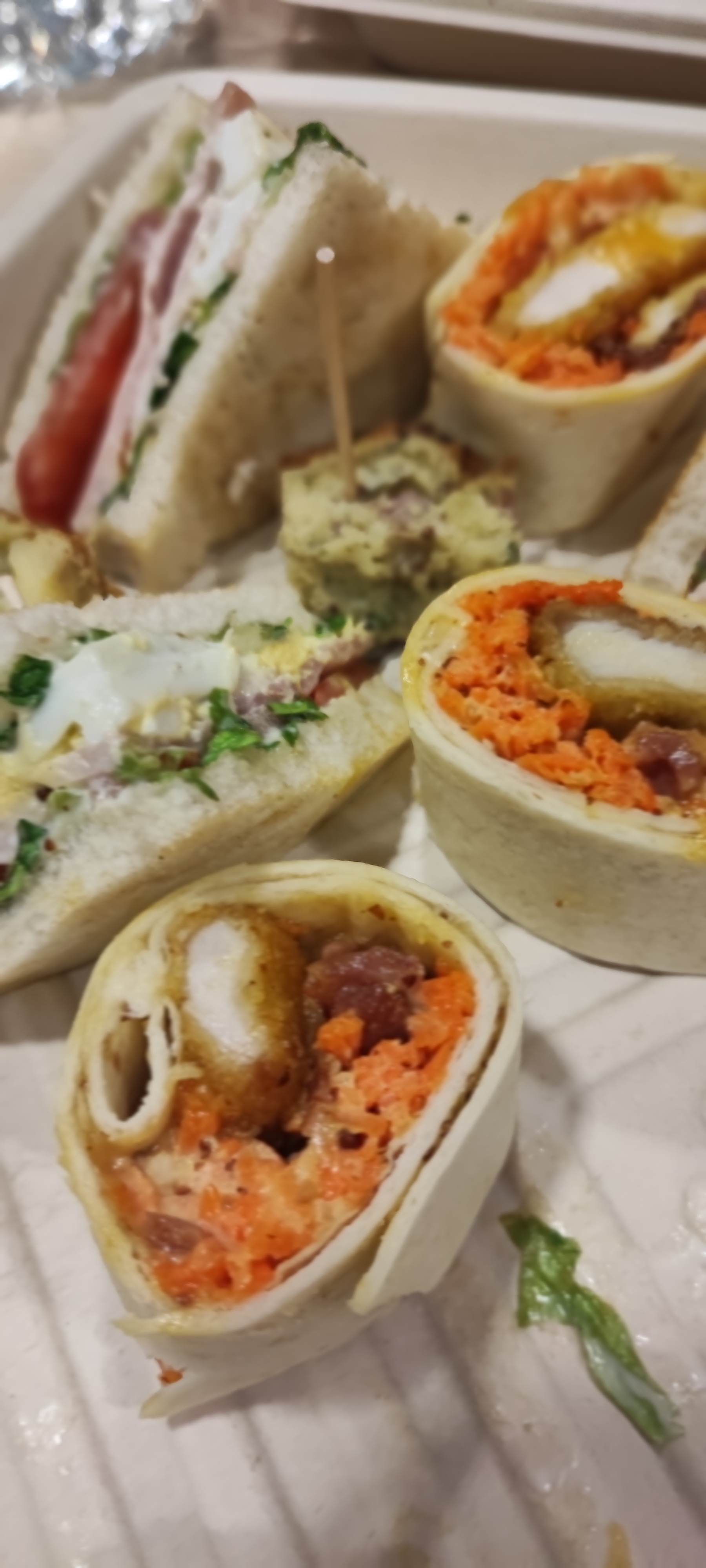 Tramezzini per l’aperitivo nella tradizione torinese